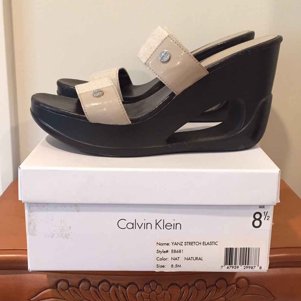 Calvin Klein platform sandals - Picture 2 of 8